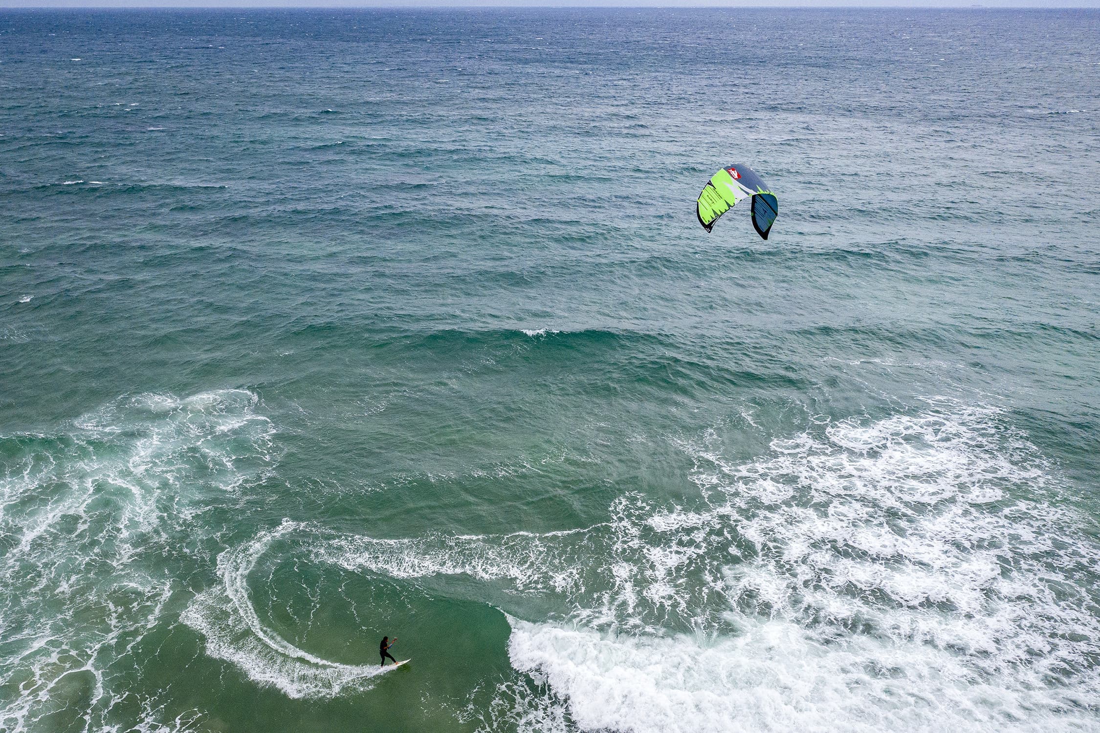 hayato_maki_jun_adegawa_at_omaezaki_japan_17th_oct_2019_by_pedro_gomes_dji_0995.jpg