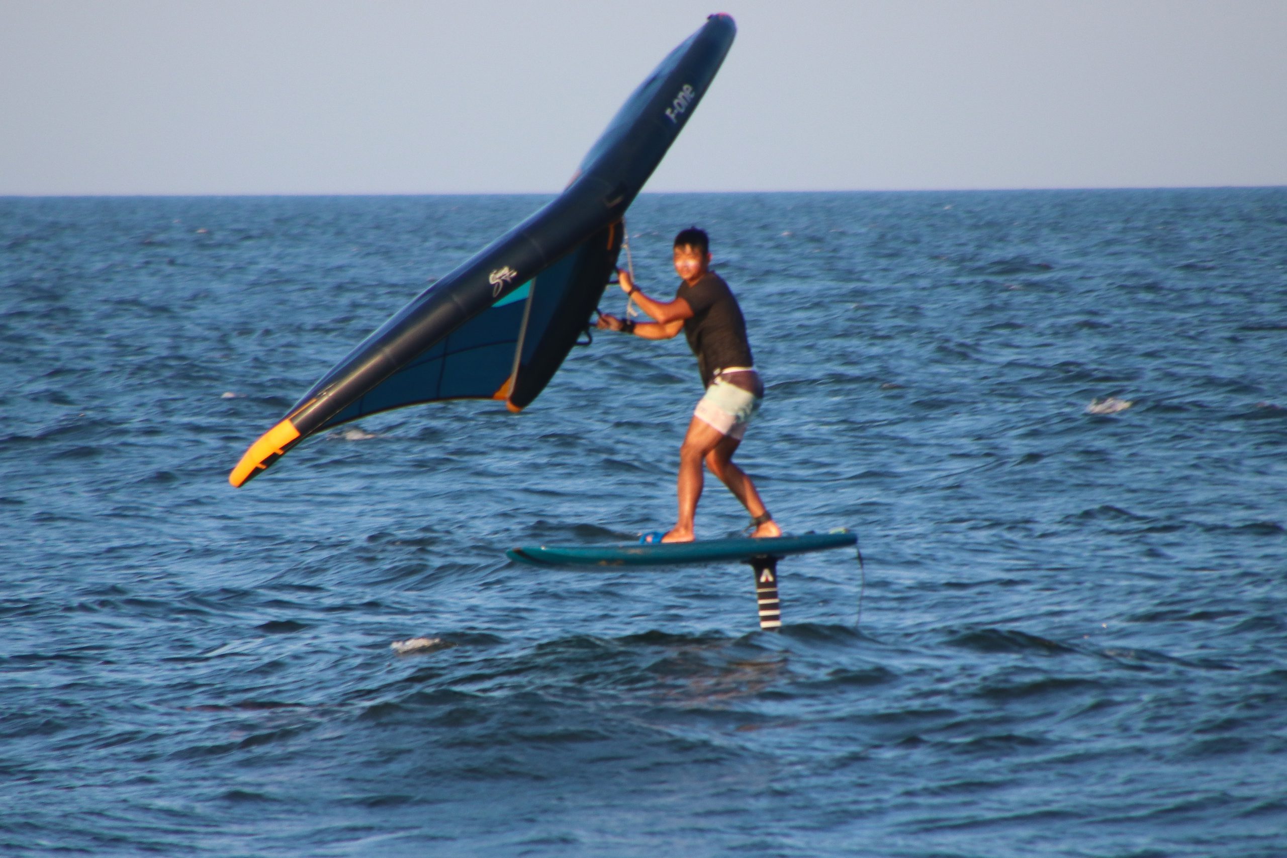 カイトスクール/カイトサーフィン / WING FOIL | SURFING / KITE 